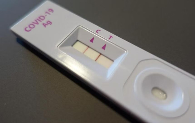  ​Those who are unvaccinated have a 56 per cent higher risk of heart complications a year after falling sick with Covid-19, compared with uninfected individuals. ST PHOTO JOYCE FANG 