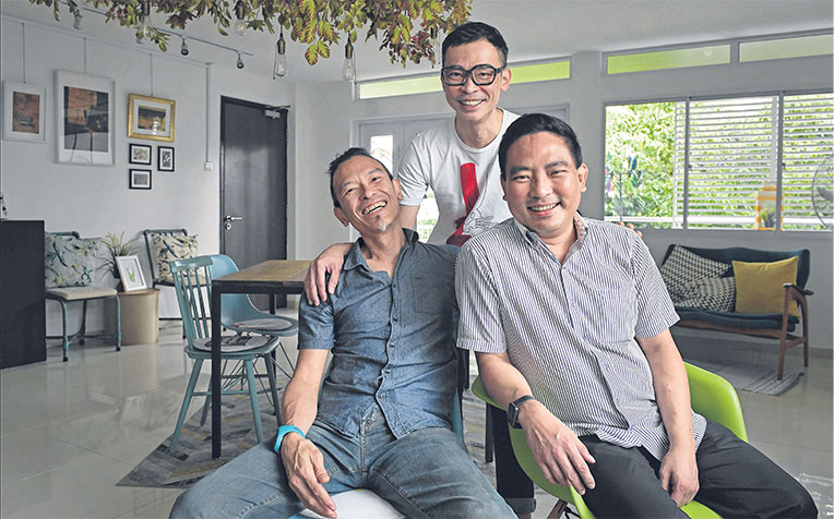  In January last year, Leslie donated his left kidney to Leroy, who was diagnosed with end-stage kidney failure in 2013. Both older brothers had quickly stepped forward to be donors, but one obstacle followed another before the successful transplant was carried out at the Singapore General Hospital. ST PHOTO KUA CHEE SIONG
